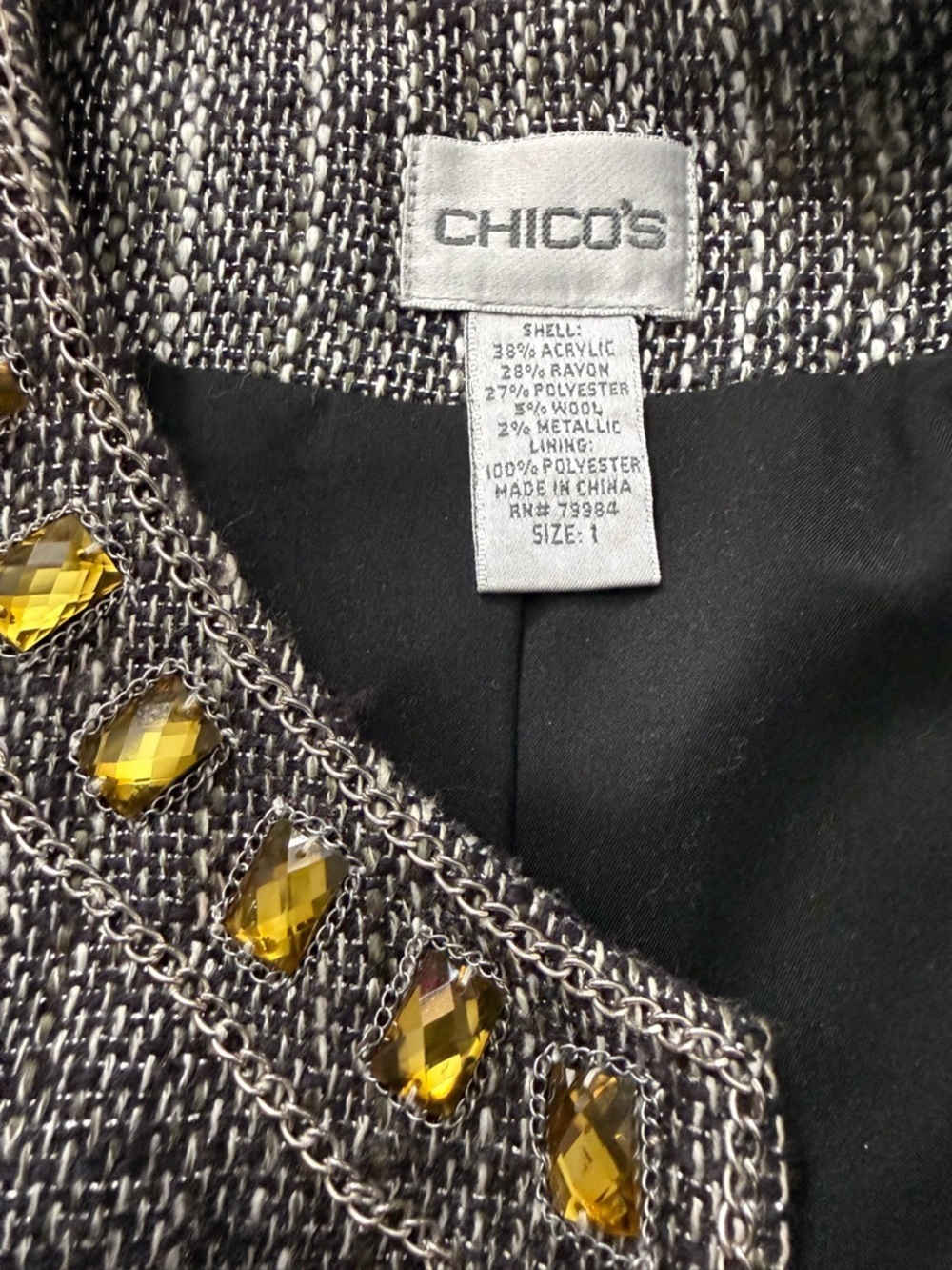 Chico’s Embellished Tweed Jacket Size 1 Lightly Used Chic Classic Style - Picture 6 of 8